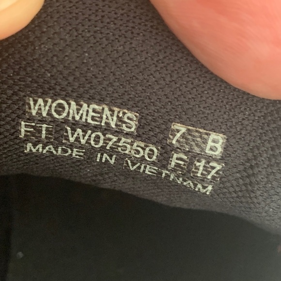 Cole Haan Grandpro Tennis Malbec Purple Velvet Lightweight Sneakers Women’s Sz 7 - Picture 11 of 12